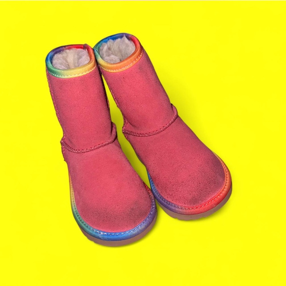 UGG Fuchsia Boots with Multicolor Edge - Picture 4 of 4